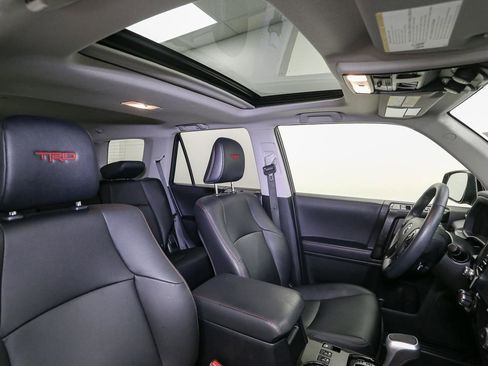 Used 2023 Toyota 4Runner TRD Off-Road Premium image 18