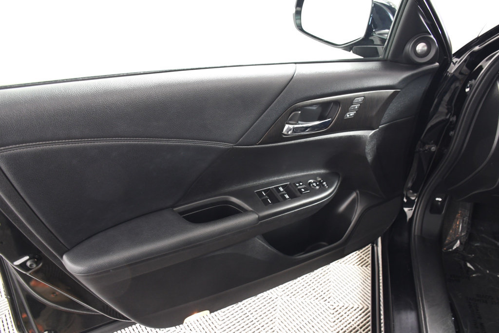 Used 2015 Honda Accord EX-L image 14