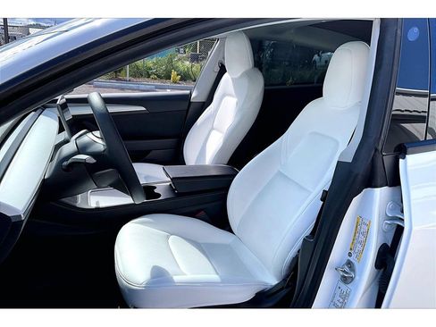 Used 2022 Tesla Model 3 Long Range AWD/4WD image 24