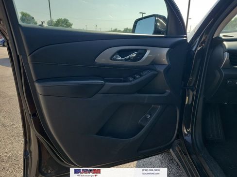 Used 2018 Chevrolet Traverse LT AWD/4WD image 11