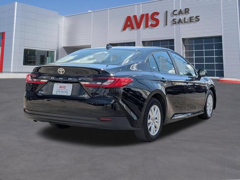 Used 2025 Toyota Camry LE FWD image 6