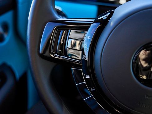 Used 2025 Rolls-Royce Cullinan image 58