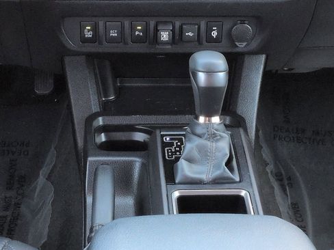 Used 2023 Toyota Tacoma TRD Off-Road w/ TRD Premium Off Road Package image 18