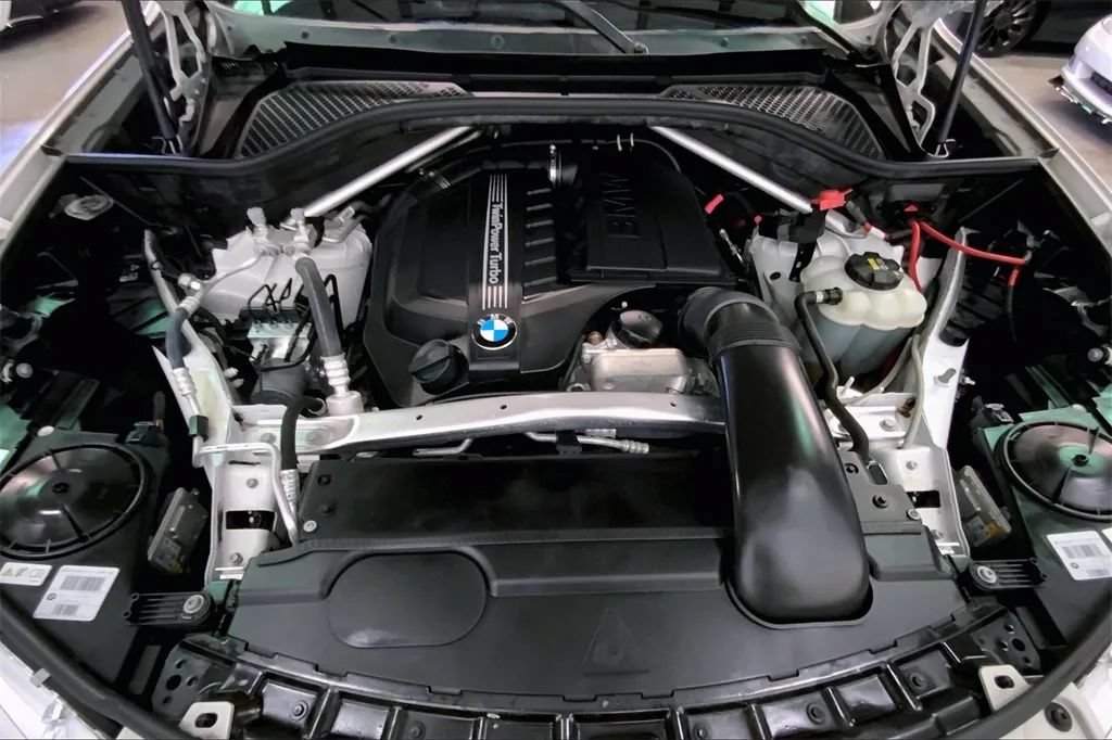 Used 2018 BMW X5 xDrive35i AWD/4WD image 12