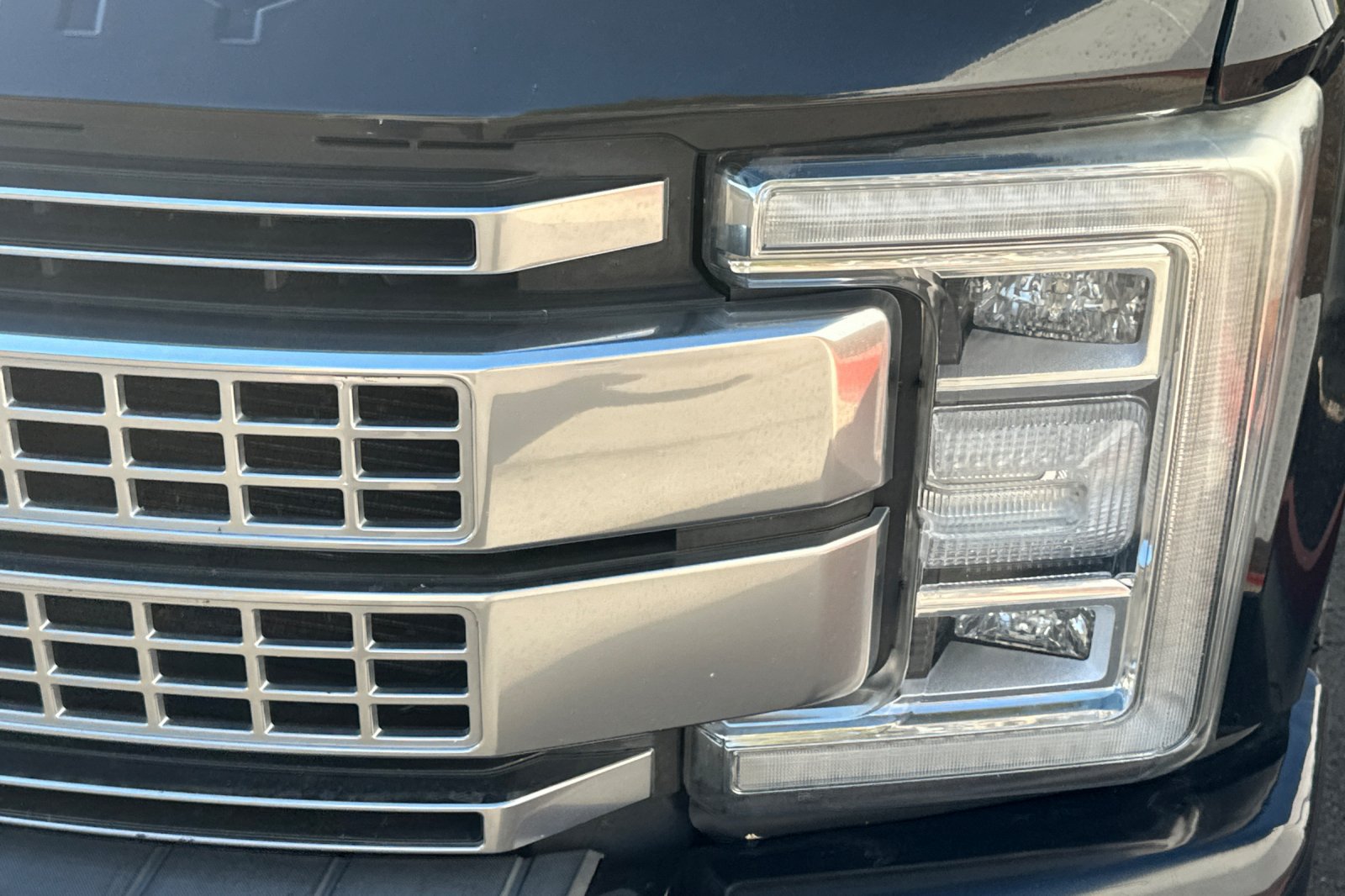 Used 2019 Ford F250 Platinum w/ Platinum Ultimate Package AWD/4WD image 48