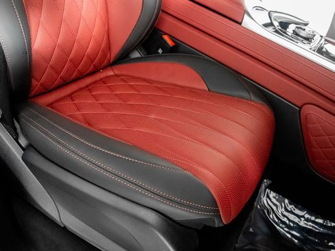 Used 2024 Mercedes-Benz G 63 AMG Squared image 32