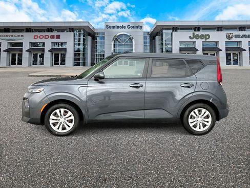 Used 2020 Kia Soul LX FWD image 5
