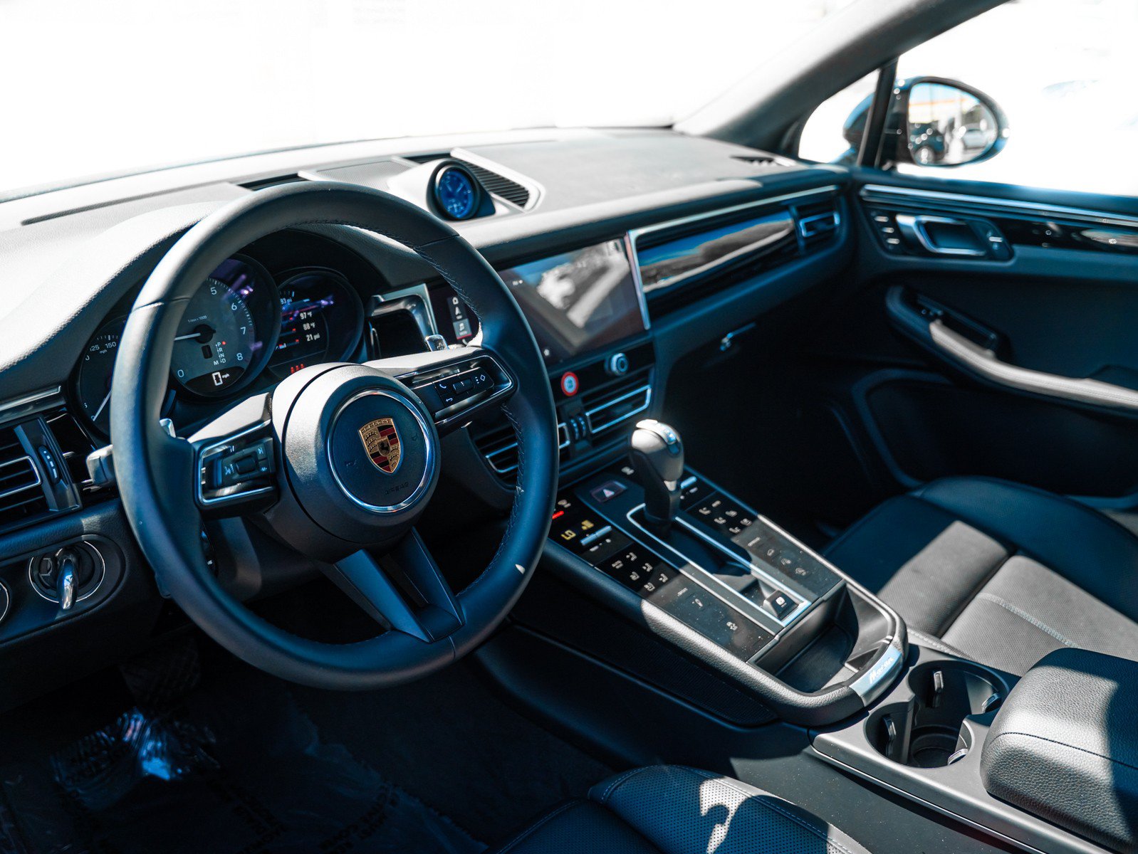 Certified 2026 Porsche Macan S AWD/4WD image 4