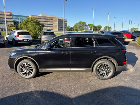 Certified 2022 Lincoln Corsair FWD image 4