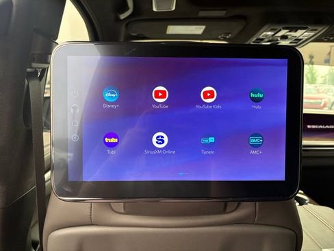 Used 2026 Cadillac Escalade Platinum Sport w/ LPO, ONYX Package AWD/4WD image 16