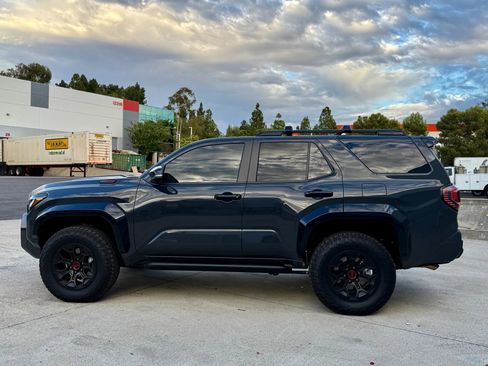 Used 2025 Toyota 4Runner Limited image 16