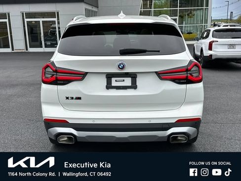 Used 2023 BMW X3 xDrive30i w/ Premium Package AWD/4WD image 3