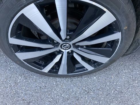 Used 2020 Nissan Altima 2.5 SR FWD image 9