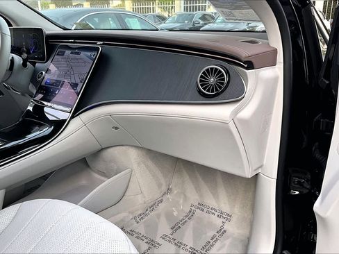 Used 2023 Mercedes-Benz EQE 350+ 4MATIC SUV image 19