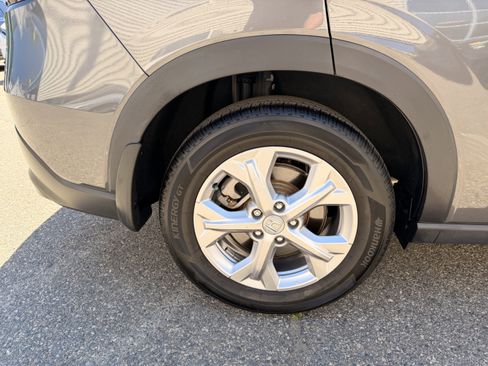 Used 2025 Honda HR-V LX image 9
