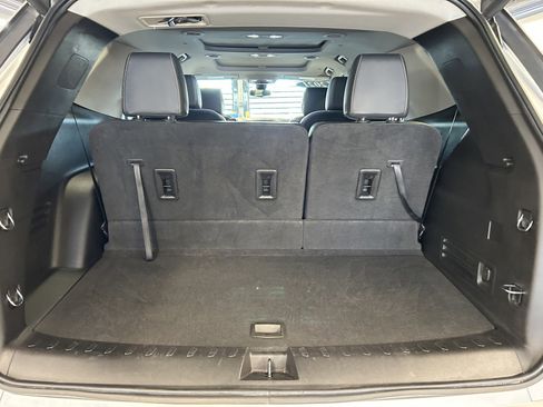 Used 2021 Chevrolet Traverse Premier w/ LPO, Blackout Package image 16