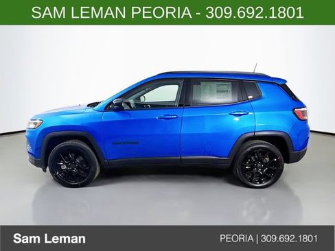 New 2026 Jeep Compass Latitude AWD/4WD image 4