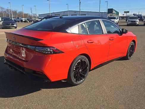 New 2026 Nissan Sentra SR image 7