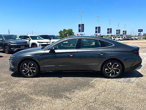 Used 2025 Hyundai Sonata SEL FWD image 5