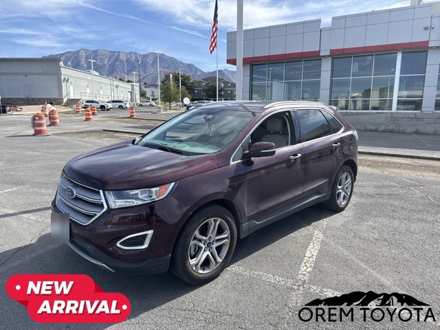 Used 2018 Ford Edge Titanium w/ Technology Package AWD/4WD image 2