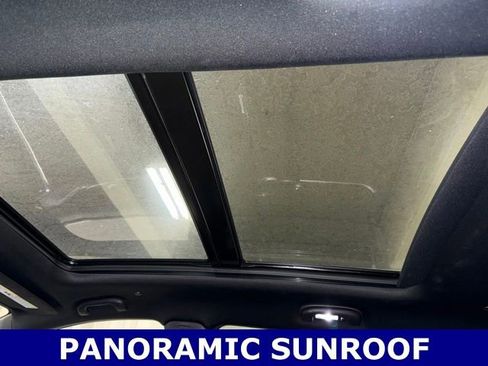 Used 2025 Cadillac XT5 Premium Luxury image 11