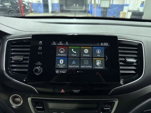 Used 2022 Honda Pilot TrailSport image 22