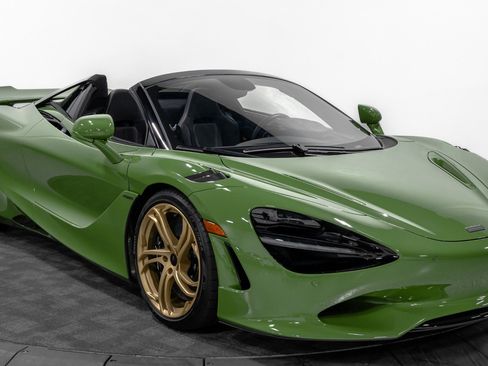 Used 2025 McLaren 750S Spider image 13