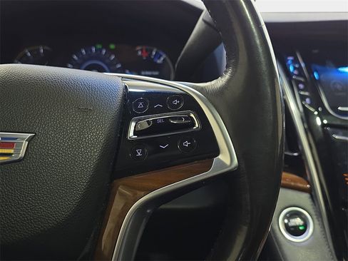 Used 2018 Cadillac Escalade Luxury image 20