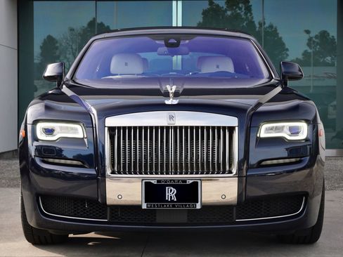 Used 2017 Rolls-Royce Ghost image 5