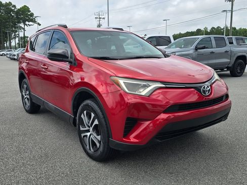 Used 2016 Toyota RAV4 LE FWD image 7