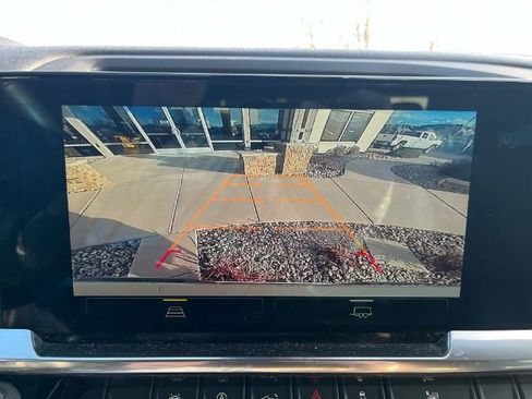 Used 2025 Chevrolet Silverado 1500 LT AWD/4WD image 24