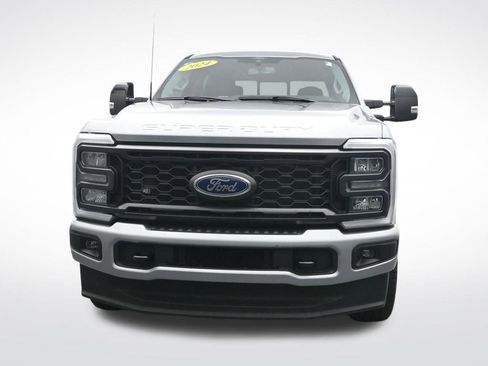 Used 2024 Ford F250 Lariat w/ Sport Appearance Package image 2