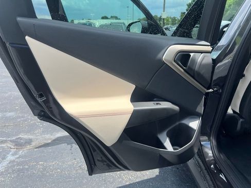 Used 2025 BMW X3 xDrive30i w/ Convenience Package image 17