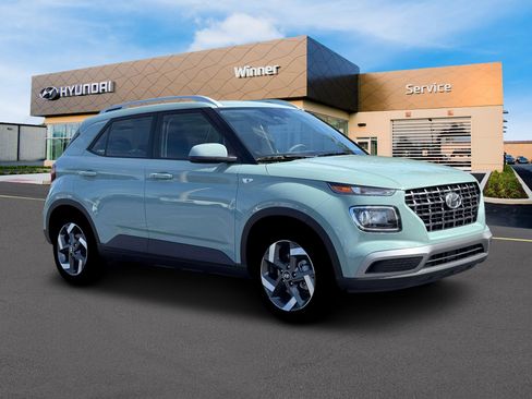 New 2026 Hyundai Venue SEL FWD image 10