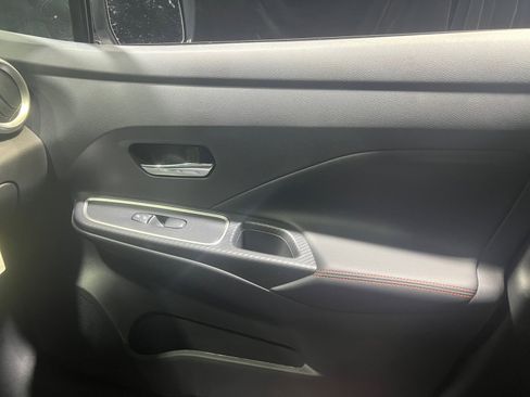 New 2025 Nissan Versa SR w/ Trunk Package image 16