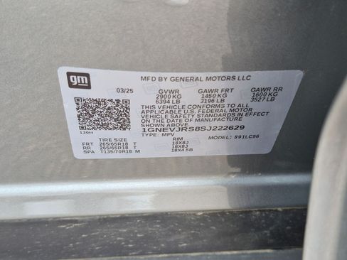 Used 2025 Chevrolet Traverse Z71 AWD/4WD image 34