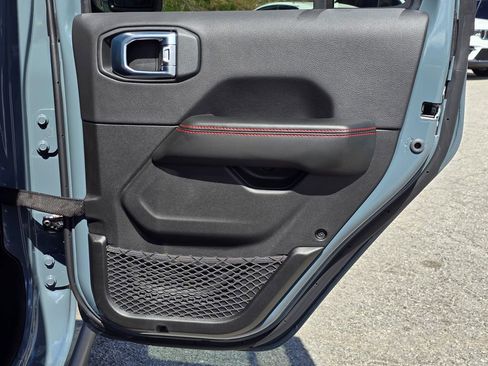 New 2026 Jeep Gladiator Rubicon AWD/4WD image 39