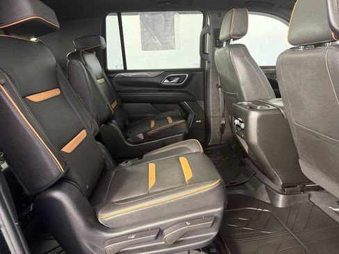 Used 2023 GMC Yukon XL AT4 w/ AT4 Premium Plus Package AWD/4WD image 24