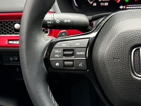 Used 2025 Honda Civic Sport image 28