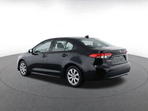 Used 2025 Toyota Corolla LE FWD image 5