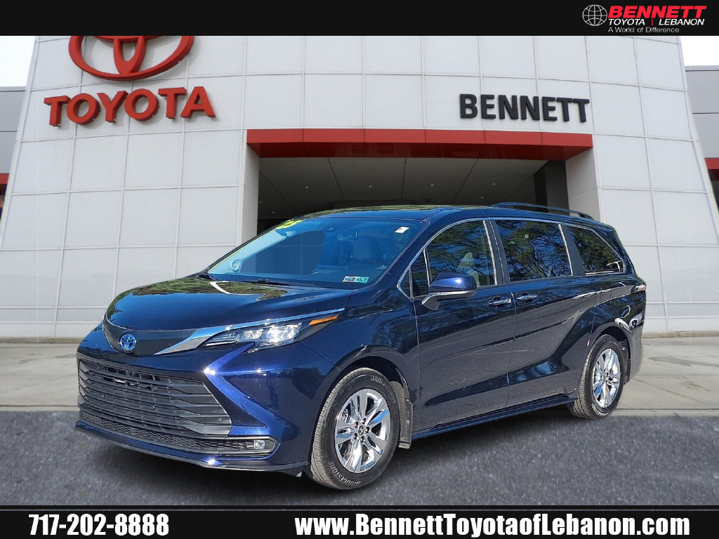 Certified 2025 Toyota Sienna XLE w/ XLE Plus Package AWD/4WD image 1