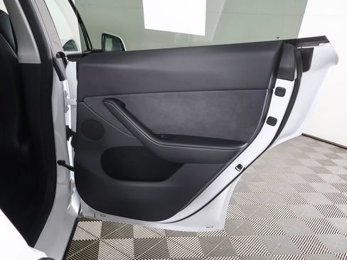 Used 2023 Tesla Model Y AWD image 26