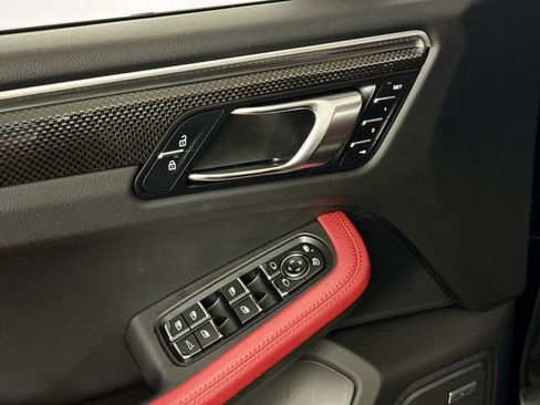Used 2020 Porsche Macan GTS image 19