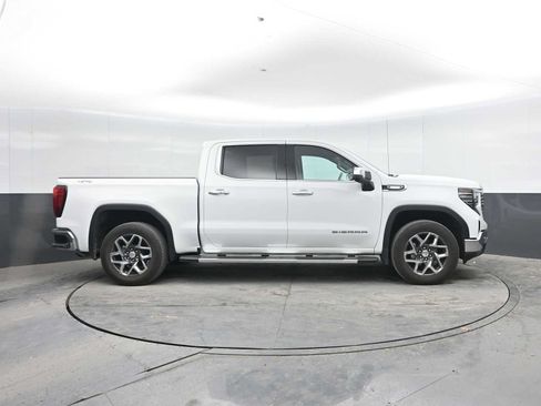 Used 2024 GMC Sierra 1500 SLT w/ SLT Premium Plus Package AWD/4WD image 8
