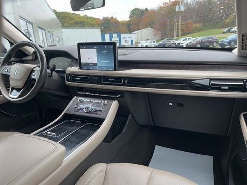 Used 2023 Lincoln Aviator Reserve w/ Equipment Group 201A image 32