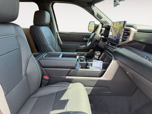 New 2026 Toyota Tundra SR5 AWD/4WD image 15