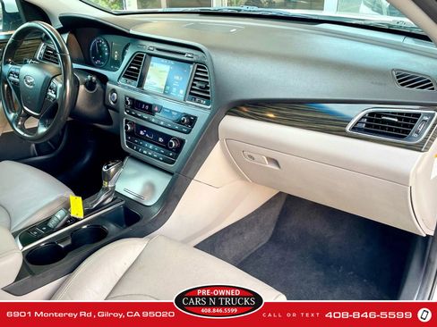 Used 2017 Hyundai Sonata Limited image 15