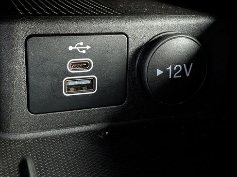 Certified 2025 Ford Escape ST-Line w/ Equipment Group 301A image 26