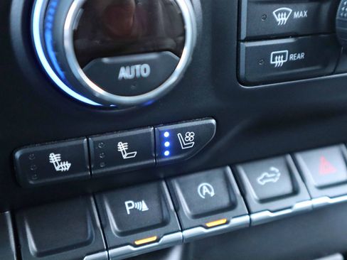 Used 2019 Chevrolet Silverado 1500 LTZ w/ LTZ Plus Package image 28