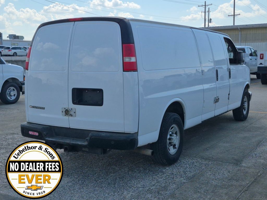 Used 2015 Chevrolet Express 3500 Extended RWD image 7